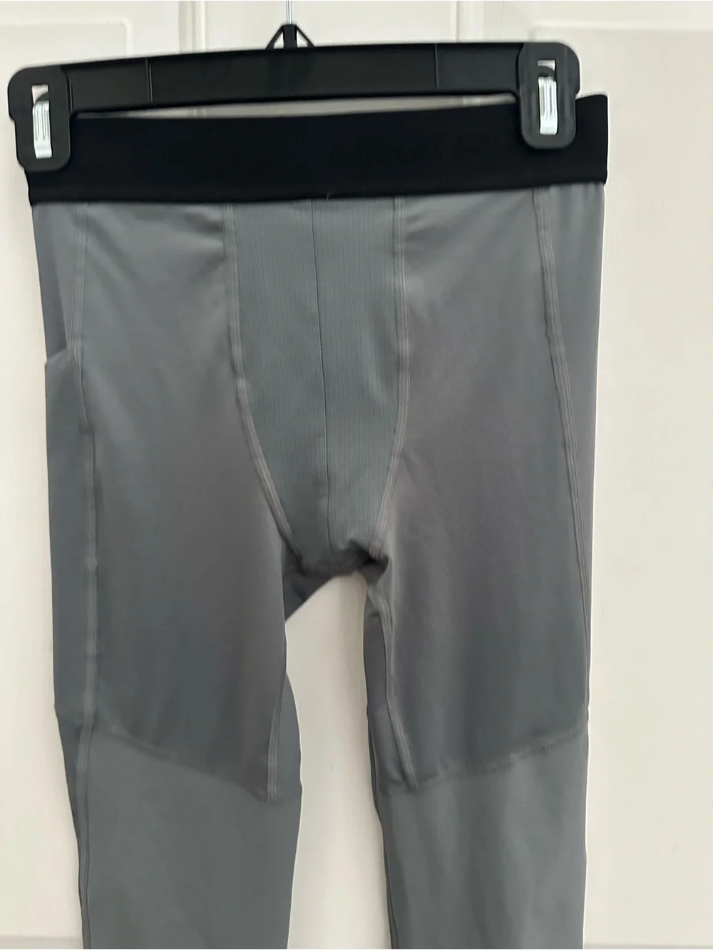 Nike Gray Kids Training Leggings with Black Waistband size M